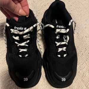Balenciaga Triple S size 39